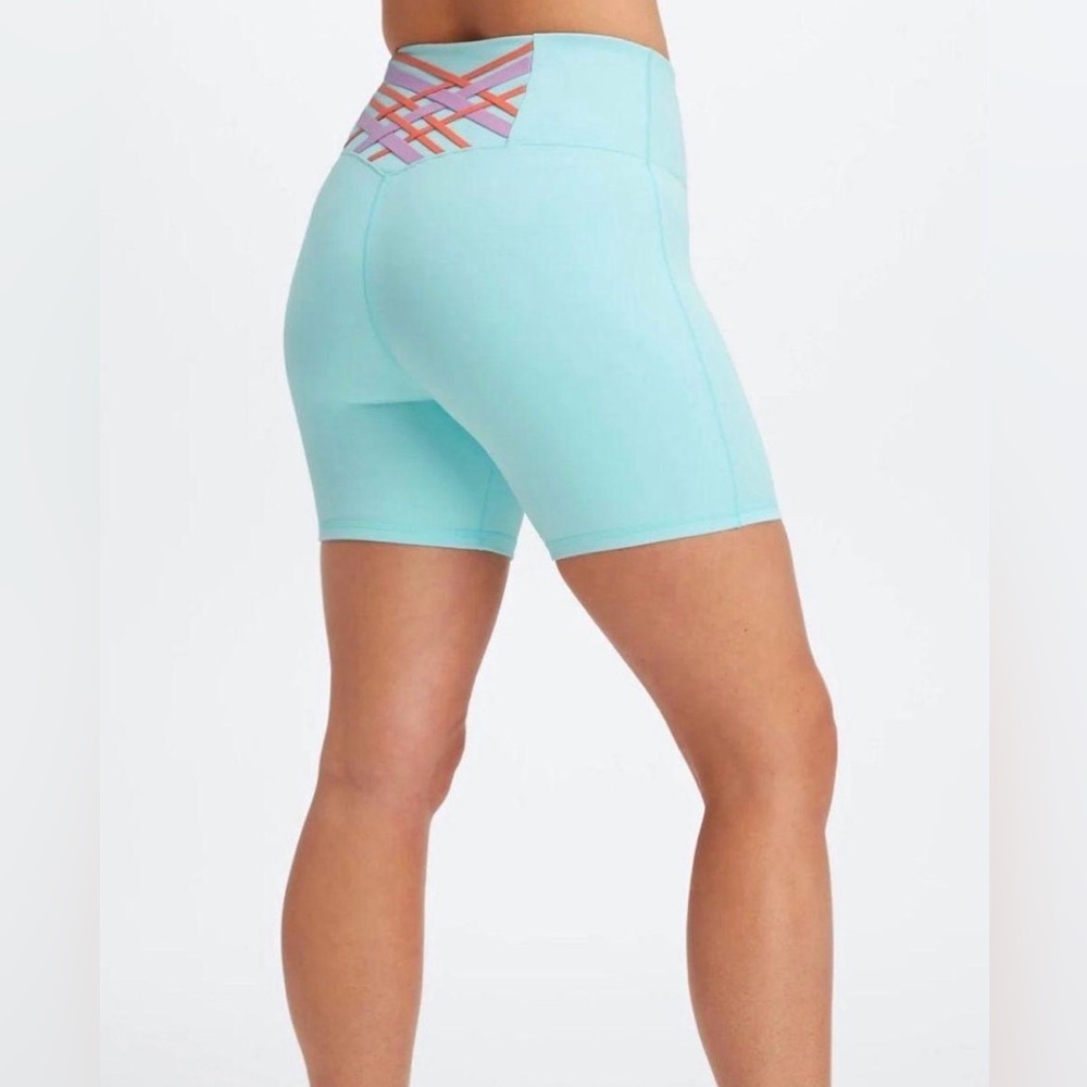 New Fabletics Boost PowerHold Crystal Wave Biker Shorts XXL